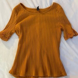 mustard yellow baby tee